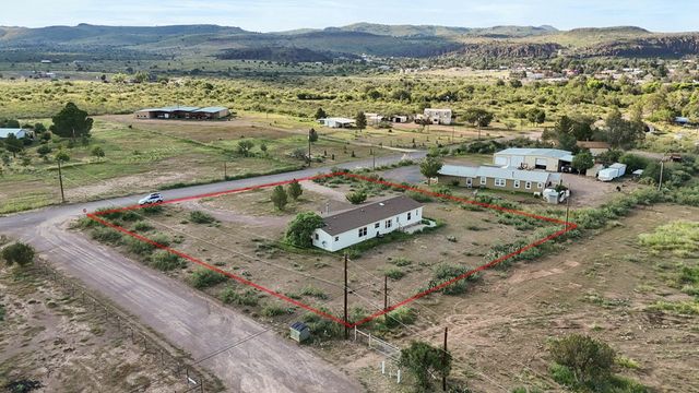 754 Front, Fort Davis, TX 79734