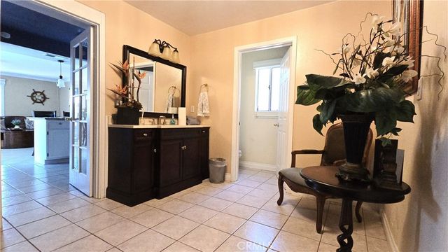 8467 Penfield, Winnetka, CA 91306