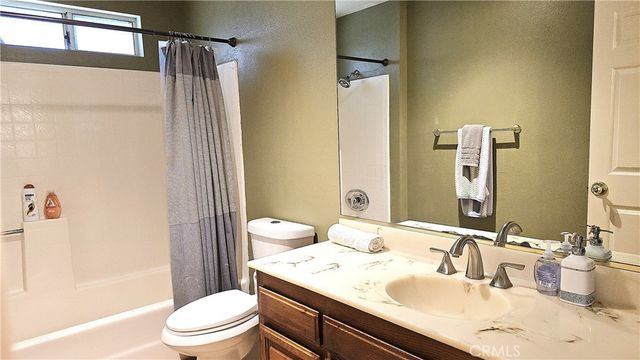 8467 Penfield, Winnetka, CA 91306