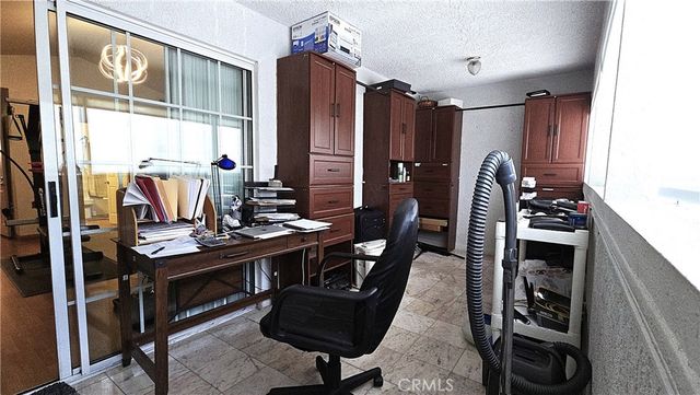 8467 Penfield, Winnetka, CA 91306