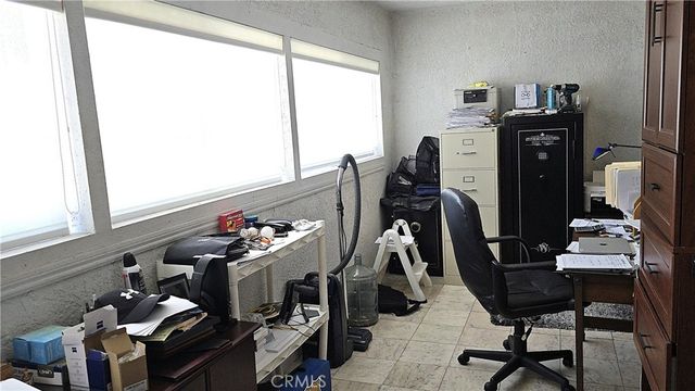 8467 Penfield, Winnetka, CA 91306