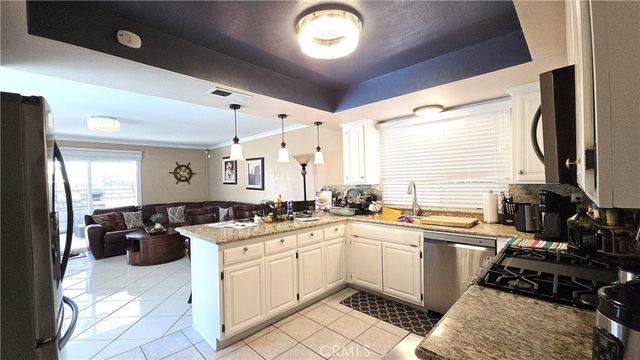 8467 Penfield, Winnetka, CA 91306