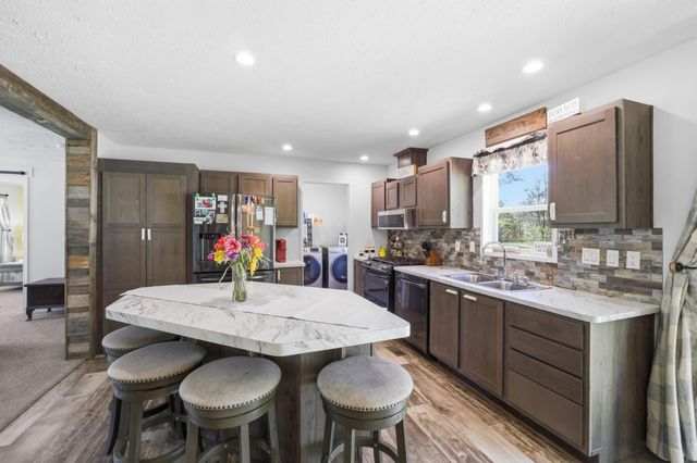 11815 Johnson Street, Grand Haven, MI 49417