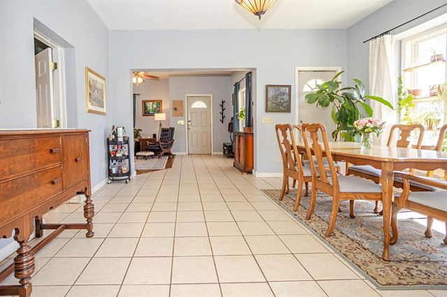 636 N Market Avenue, Shawnee, OK 74801