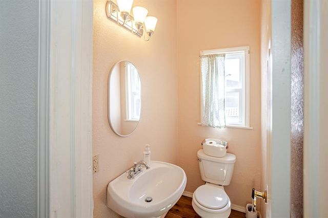 636 N Market Avenue, Shawnee, OK 74801