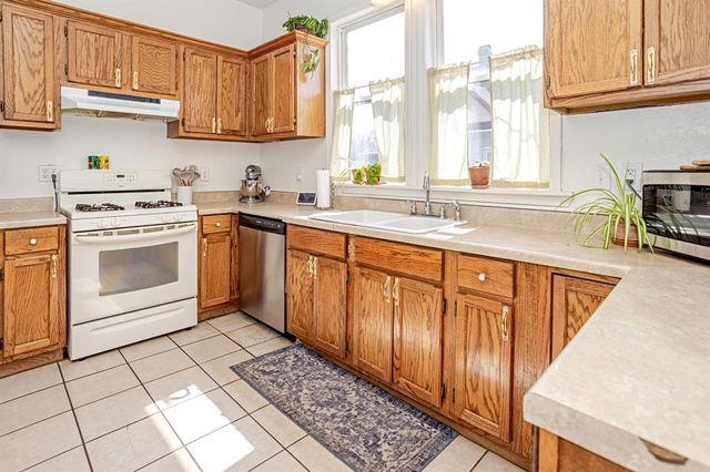 636 N Market Avenue, Shawnee, OK 74801