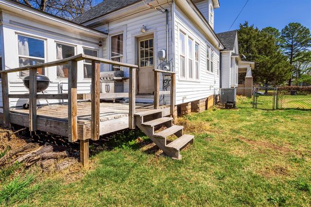 636 N Market Avenue, Shawnee, OK 74801