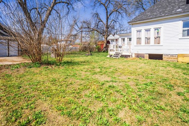 636 N Market Avenue, Shawnee, OK 74801