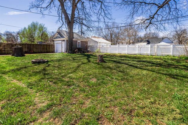 636 N Market Avenue, Shawnee, OK 74801