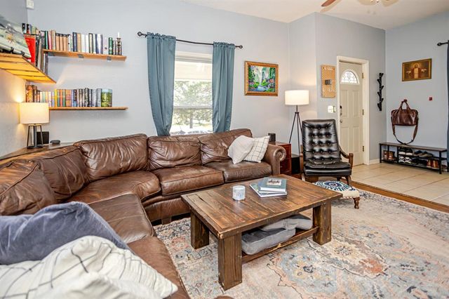 636 N Market Avenue, Shawnee, OK 74801