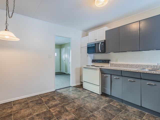 1818 Rosemont Drive, Fort Wayne, IN 46808