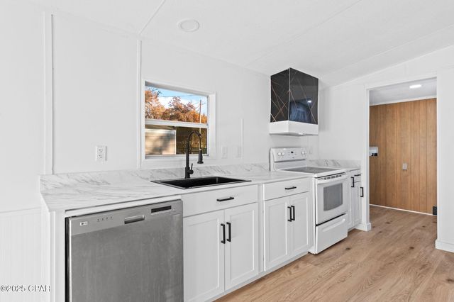 3735 E 6th Street, Panama City, FL 32401