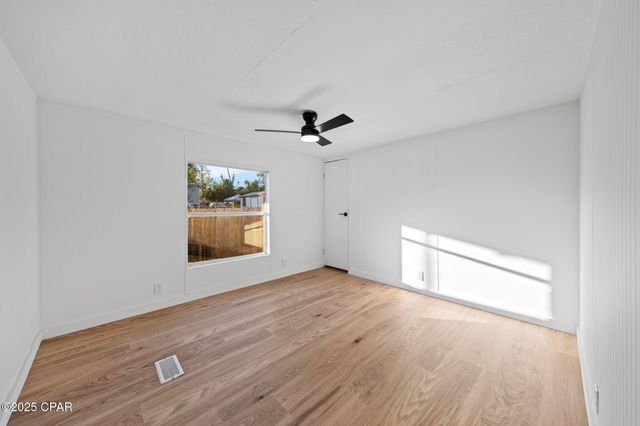 3735 E 6th Street, Panama City, FL 32401