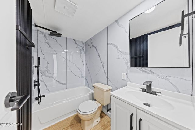 3735 E 6th Street, Panama City, FL 32401