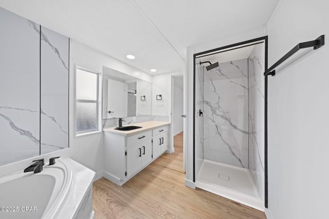 3735 E 6th Street, Panama City, FL 32401