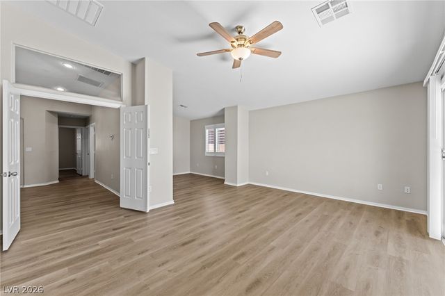472 Crocus Hill Street, Las Vegas, NV 89138