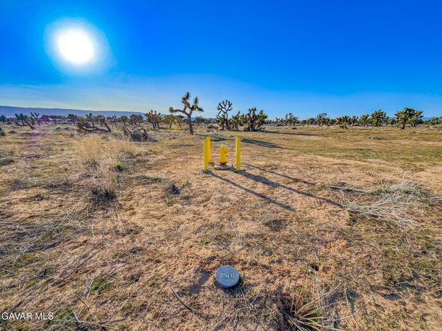 47th Stw Vic Ave K2, Quartz Hill, CA 93536