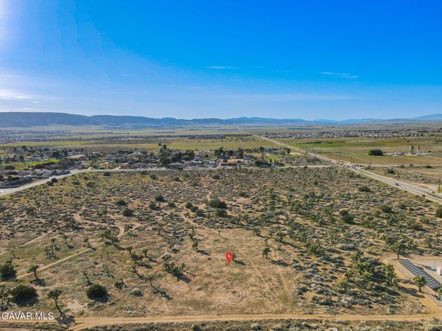 47th Stw Vic Ave K2, Quartz Hill, CA 93536