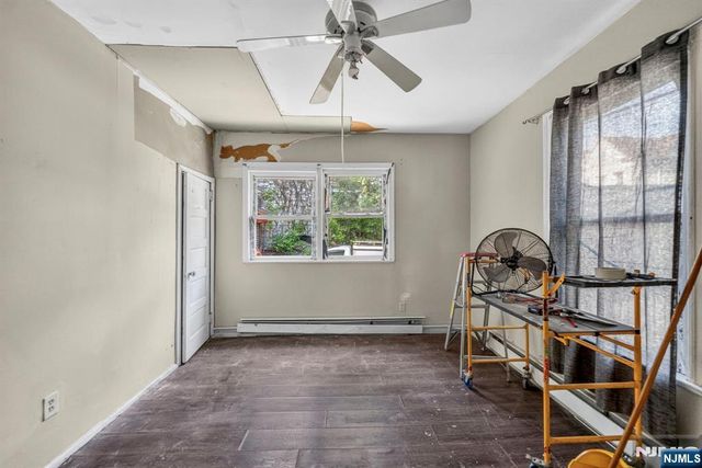 366 7th Avenue, Newark, NJ 07107