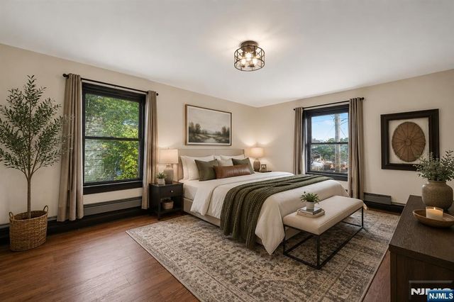 366 7th Avenue, Newark, NJ 07107