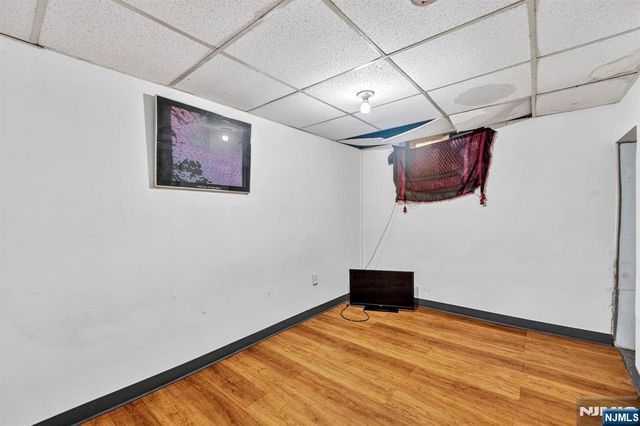 366 7th Avenue, Newark, NJ 07107