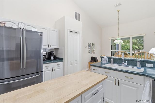 1886 E Saint James Loop, Inverness, FL 34453