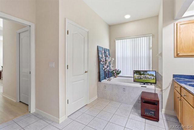 1886 E Saint James Loop, Inverness, FL 34453