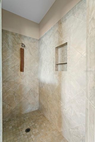 18008 PINNACLE COURT, Tampa, FL 33647