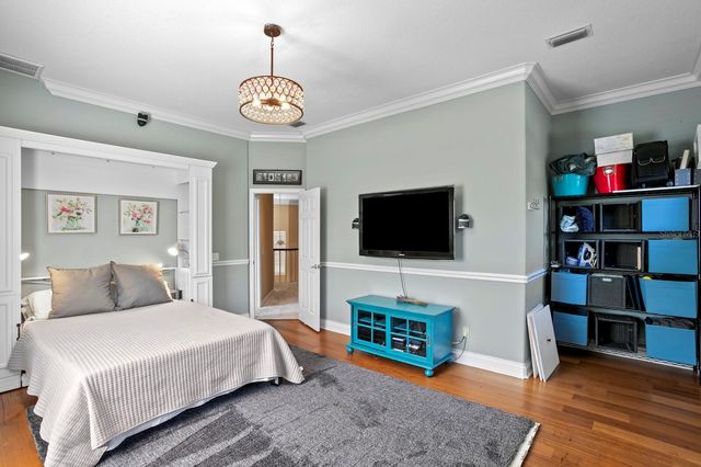 18008 PINNACLE COURT, Tampa, FL 33647