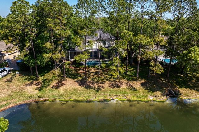 18008 PINNACLE COURT, Tampa, FL 33647