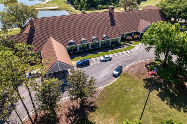 18008 PINNACLE COURT, Tampa, FL 33647