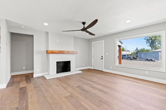 130 E 14th St, Marysville, CA 95901