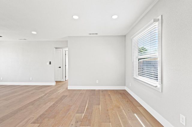130 E 14th St, Marysville, CA 95901