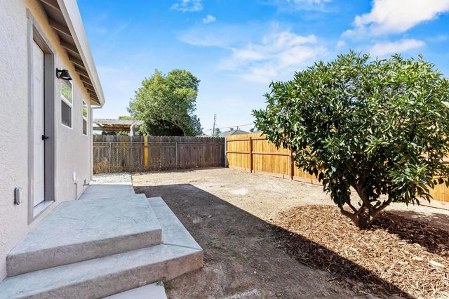 130 E 14th St, Marysville, CA 95901