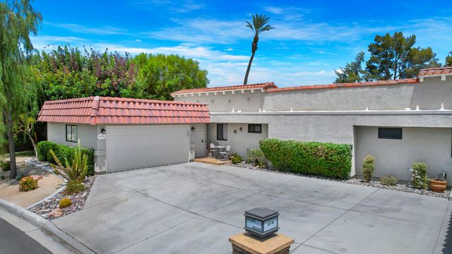 40360 Bay Hill Way, Palm Desert, CA 92211