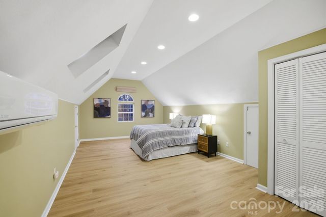 9372 Island Point Road, Sherrills Ford, NC 28673