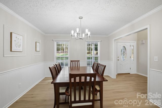 9372 Island Point Road, Sherrills Ford, NC 28673