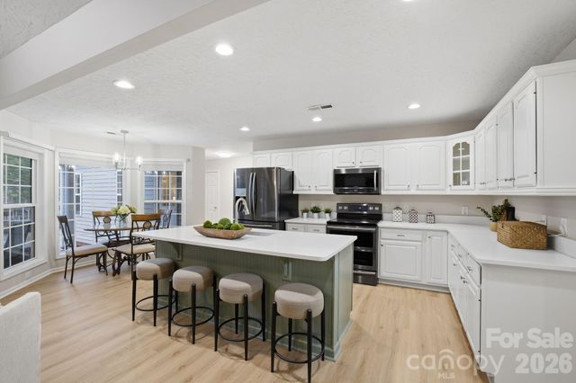 9372 Island Point Road, Sherrills Ford, NC 28673