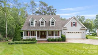 9372 Island Point Road, Sherrills Ford, NC 28673