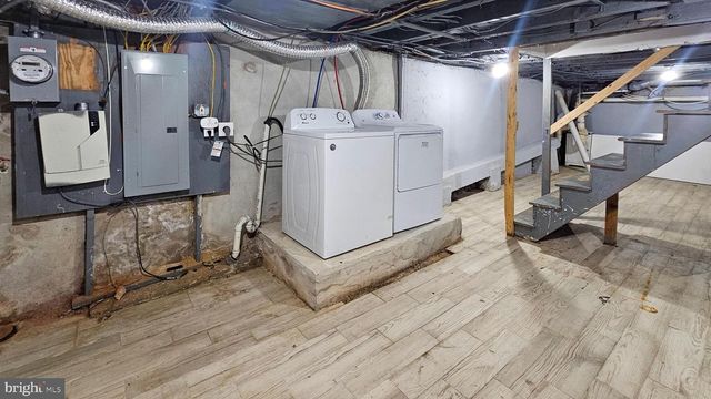 2066 E FLETCHER ST, Philadelphia, PA 19125