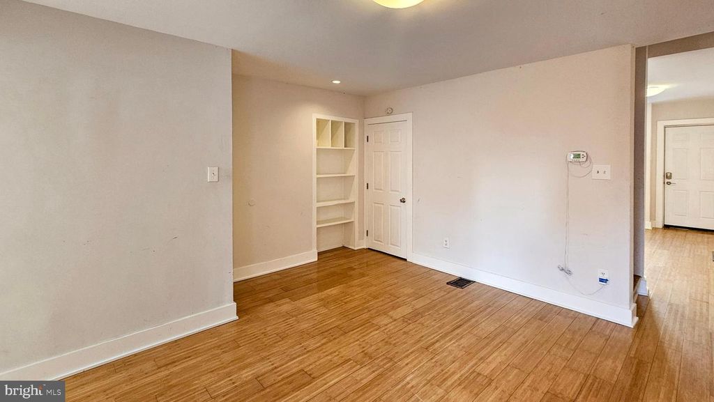 2066 E FLETCHER ST, Philadelphia, PA 19125