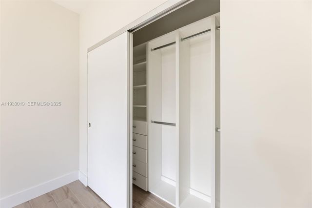 6852-6850 NW 4th AVE, Miami, FL 33150