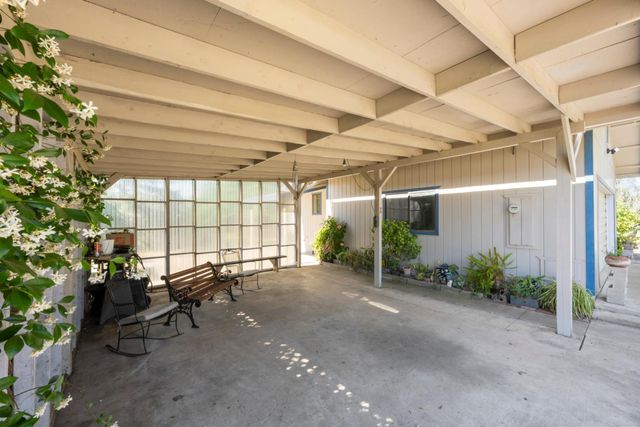 6305 W 6th St, Rio Linda, CA 95673