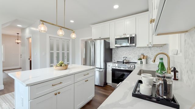 1521 N Temple Avenue, Indianapolis, IN 46201