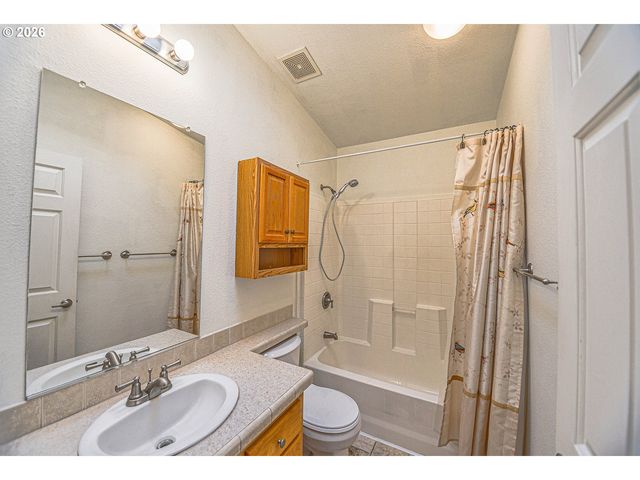 79988 STEWART CREEK Rd, Clatskanie, OR 97016