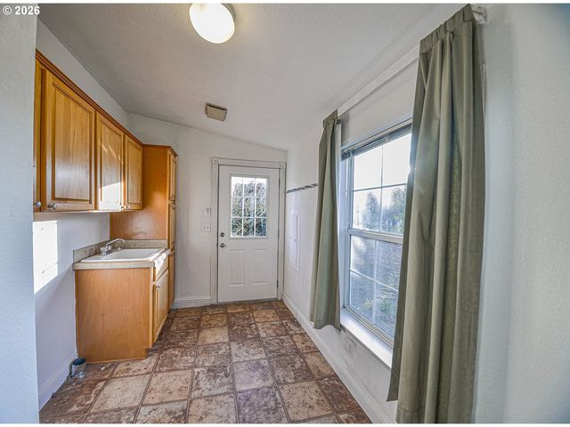 79988 STEWART CREEK Rd, Clatskanie, OR 97016