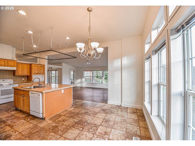 79988 STEWART CREEK Rd, Clatskanie, OR 97016