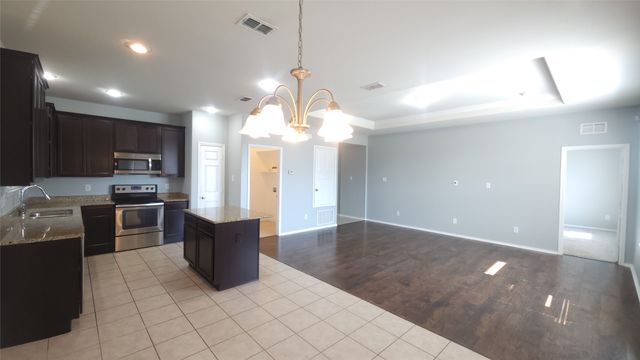 7713 Tudanca Trail, Fort Worth, TX 76131