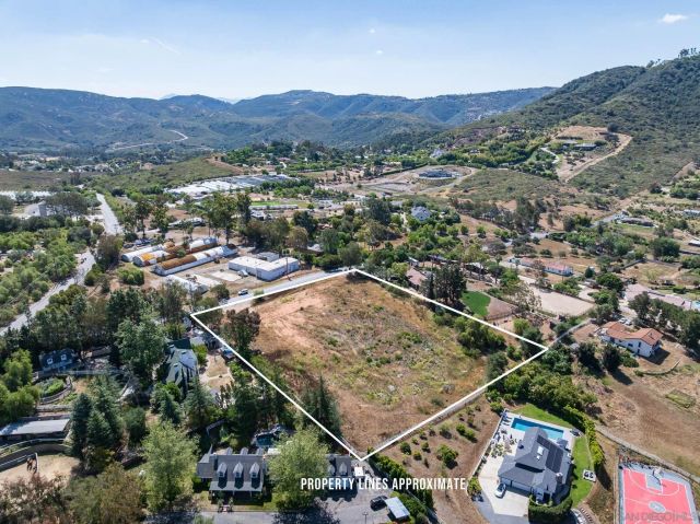 20236 Fortuna Del Este -, Escondido, CA 92029