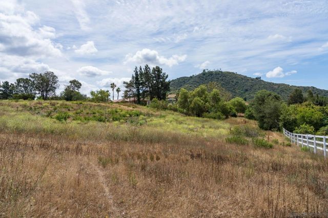 20236 Fortuna Del Este -, Escondido, CA 92029